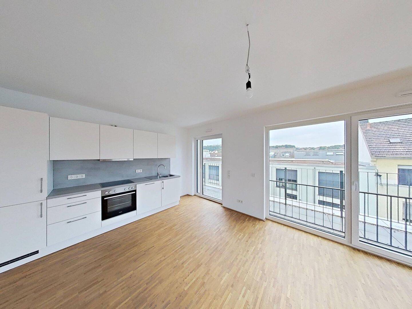 Großzügige 3-Zimmer-Wohnung mit Dachterrasse & moderner Einabauküche, 66111 Saarbrücken