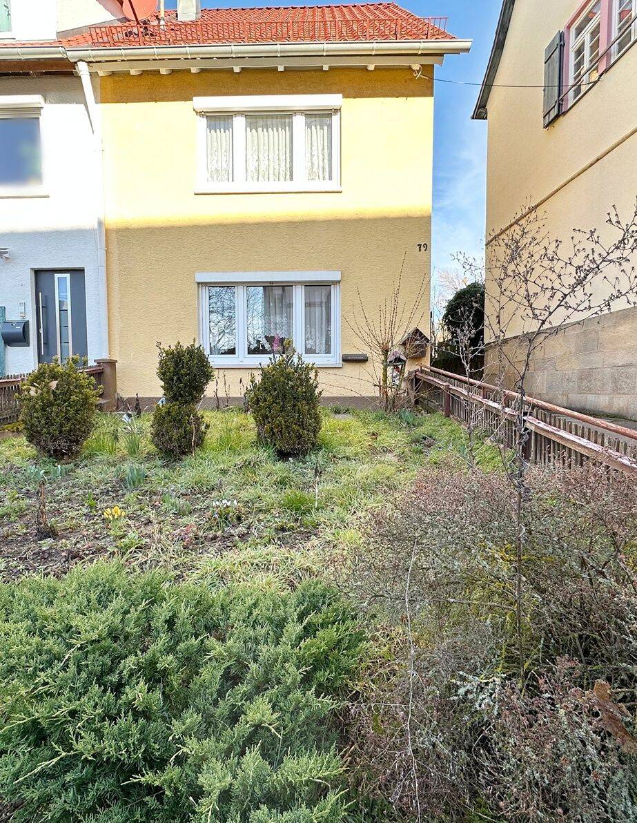 Raum für Ihre Ideen – Doppelhaushälfte mit großem Garten in Rottenburg-Weiler, 72108 Rottenburg am Neckar