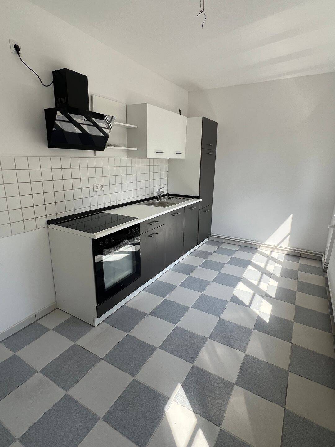 Gemütliche 3-Zimmer-Wohnung mit Balkon in der Curie-Siedlung, 39124 Magdeburg (Neue Neustadt)