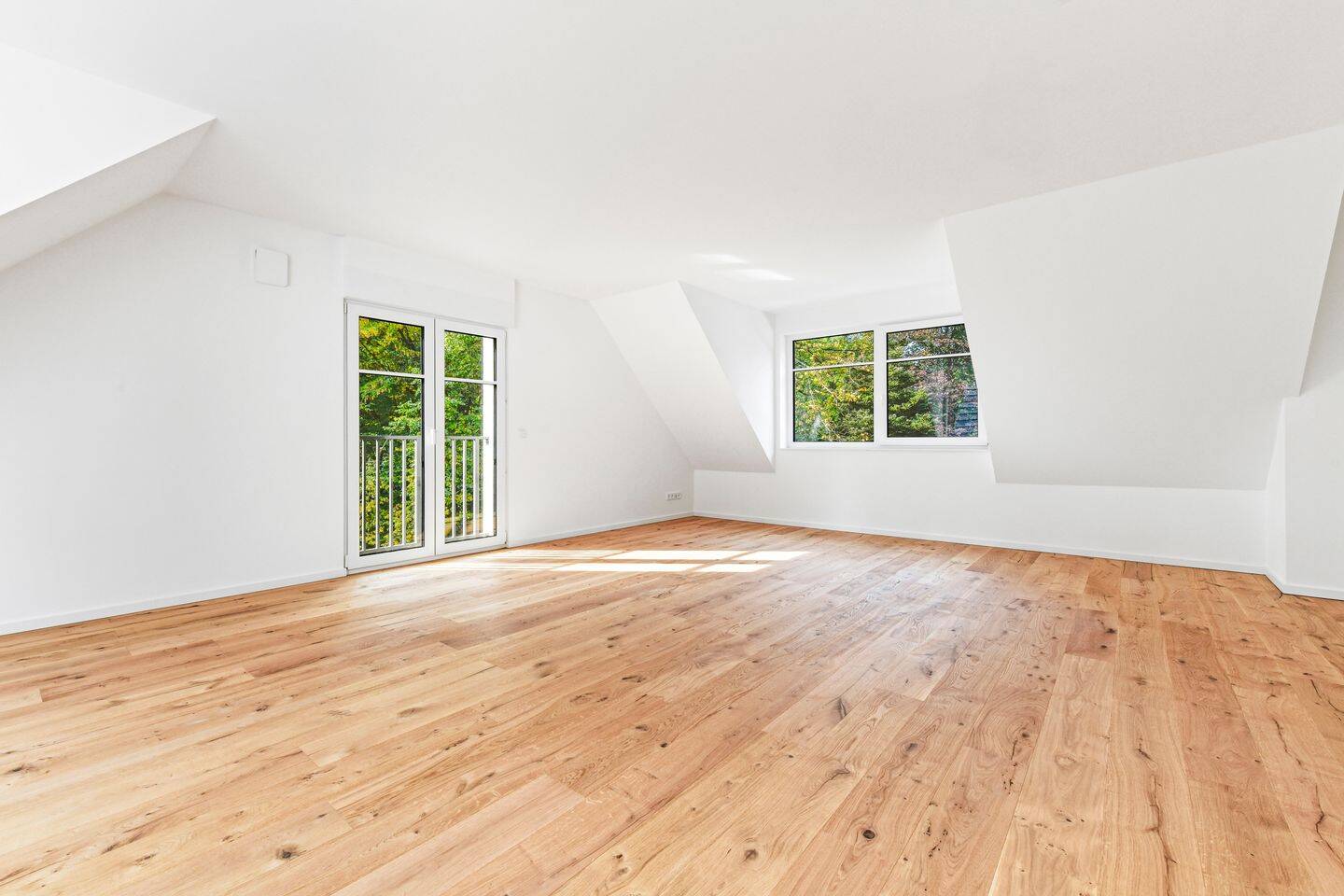 Oben angekommen: Erstbezug mit Aufzug & großzügigem West-Balkon!, 22391 Hamburg (Wandsbek)