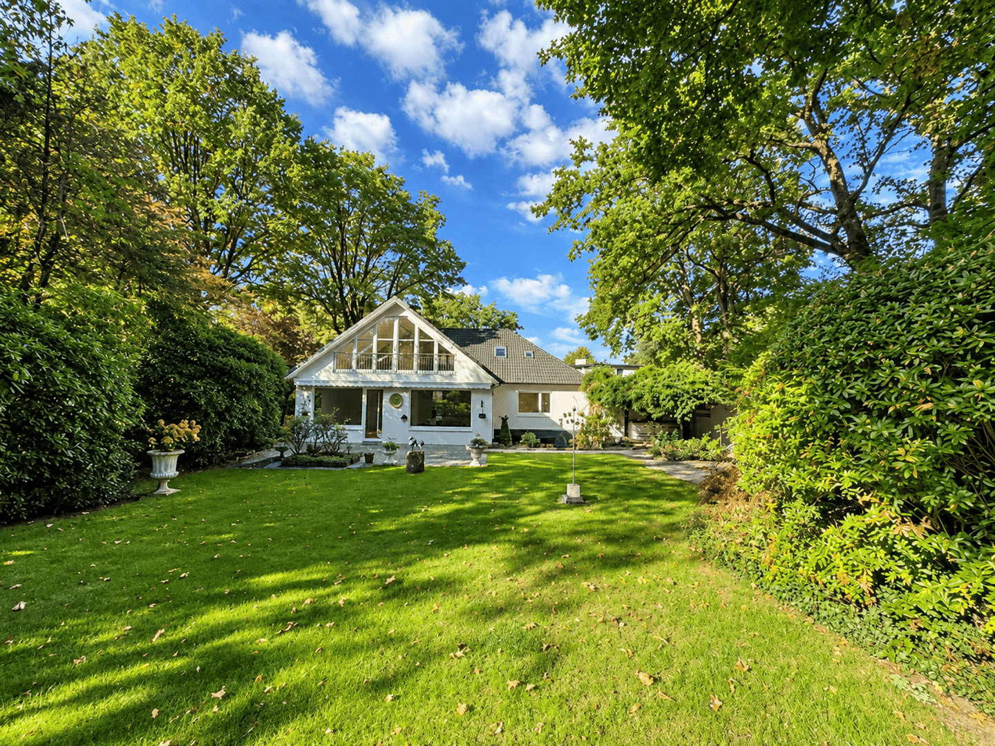 Ab sofort: Modernisiertes Einfamilienhaus mit großzügigem Garten in Hamburg-Lemsahl-Mellingstedt!, 22397 Hamburg (Wandsbek Duvenstedt Lemsahl-Mellingstedt Wohldorf-Ohlstedt)