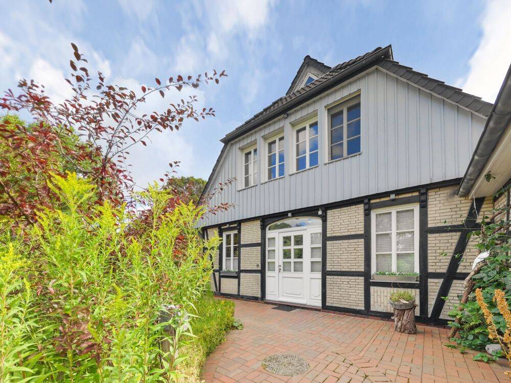 Modernisiertes Einfamilienhaus mit Wärmepumpe in ruhiger Wohnlage!, 28857 Syke