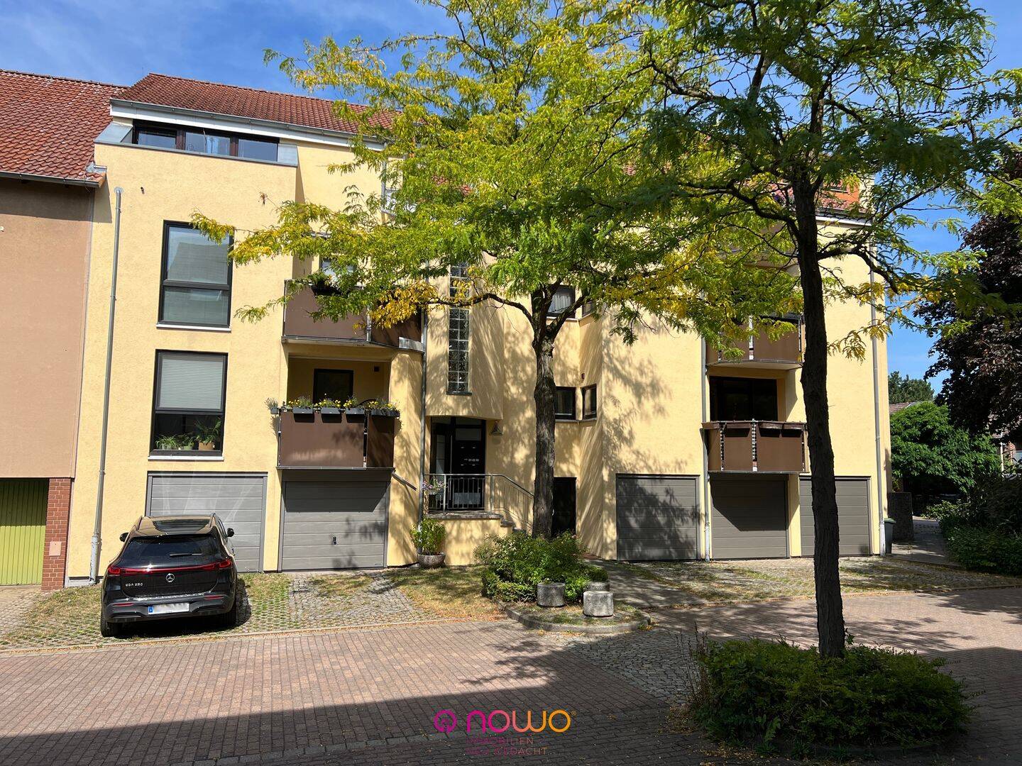 Nur 17 € mtl. Erbpacht und bezugsfrei: GROßE Wohnung mit Garage und Loggia im Kanzlerfeld!, 38116 Braunschweig (Kanzlerfeld Lamme Lehndorf)