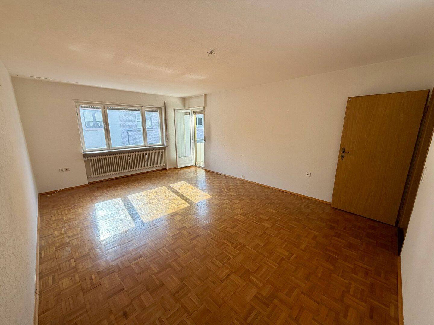 Großzügige und helle 3,5-Zimmer-Wohnung mit zwei Balkonen, 68307 Mannheim (Blumenau Kirschgartshausen Sandhofen Schönau)