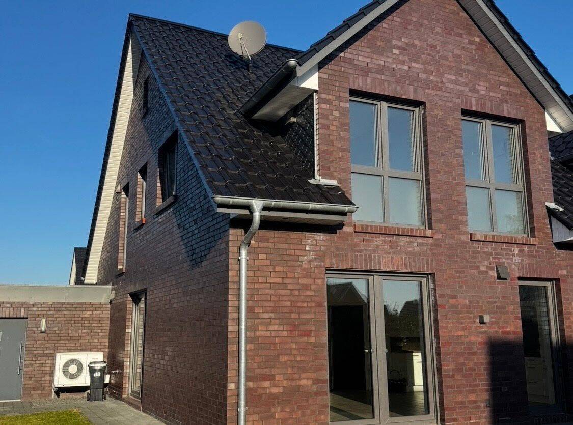 Doppelhaushälfte in Beckdorf mit Garage auf Niedrig-Energie KfW Basis im Neubaugebiet, 21643 Beckdorf