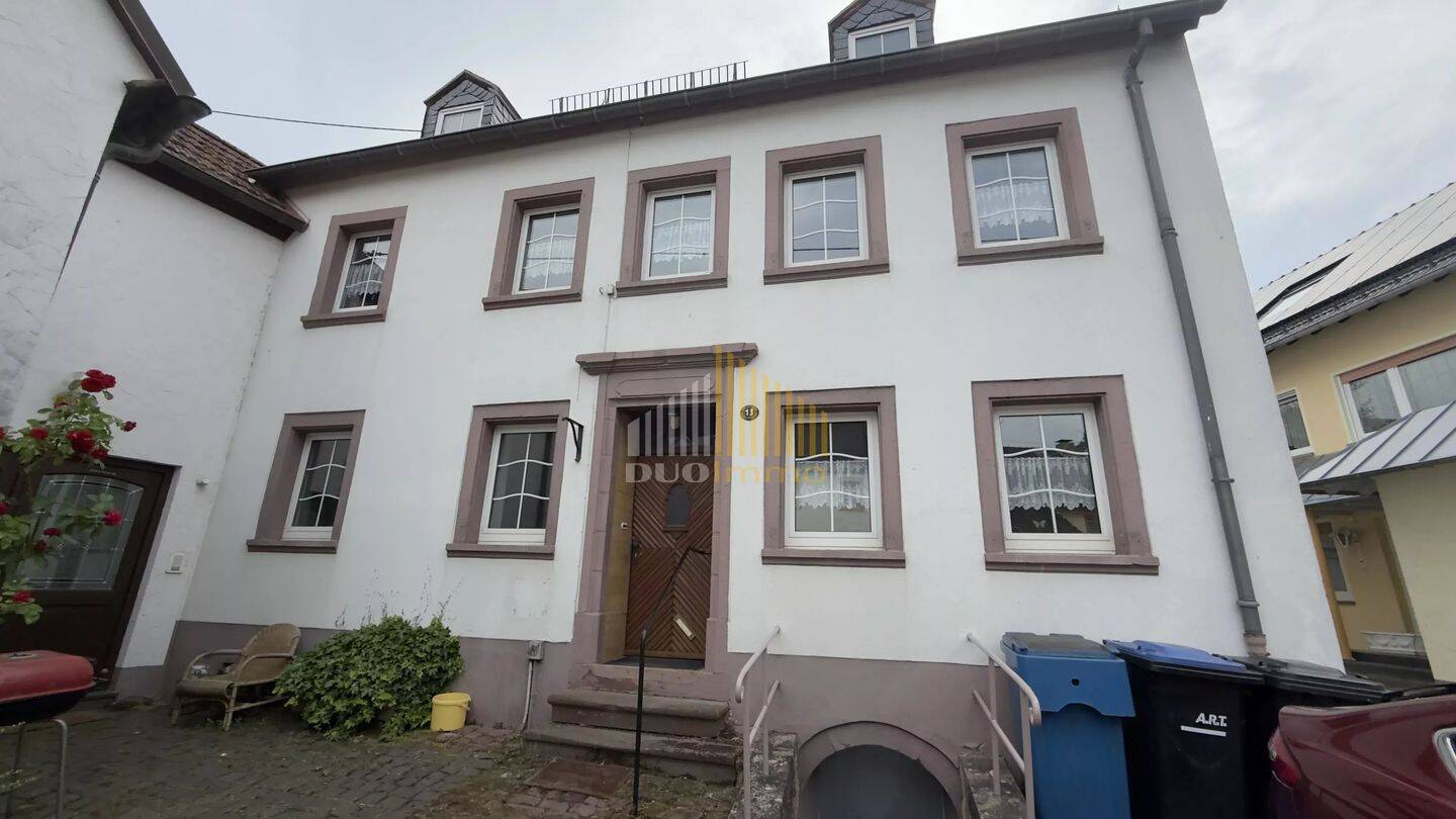 Frisch renoviertes Haus mit Garten und Terrasse in Dudeldorf, 54647 Dudeldorf
