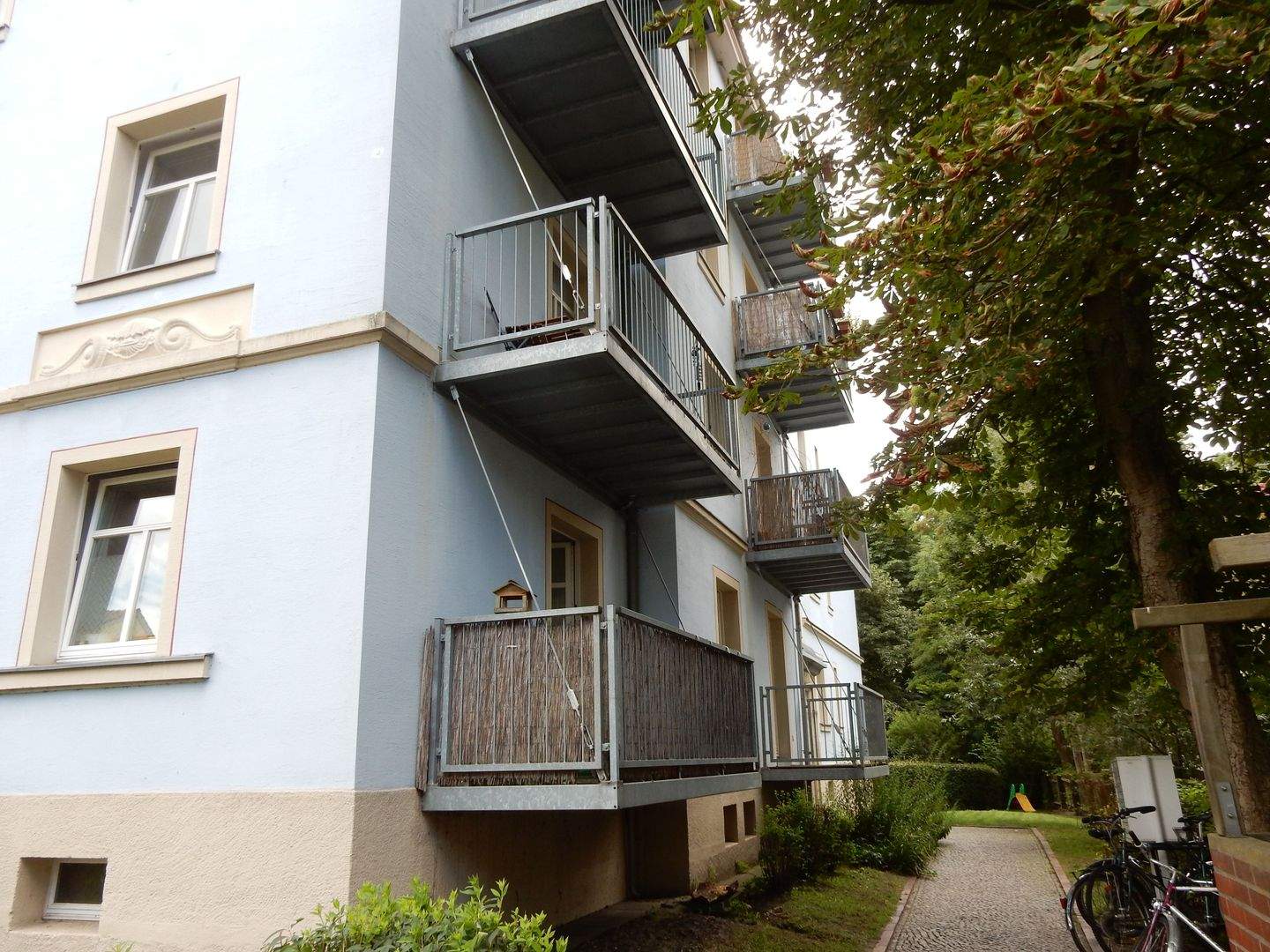 Sie suchen das Besondere – 2-Zimmerwohnung mit Balkon, 1099 Dresden