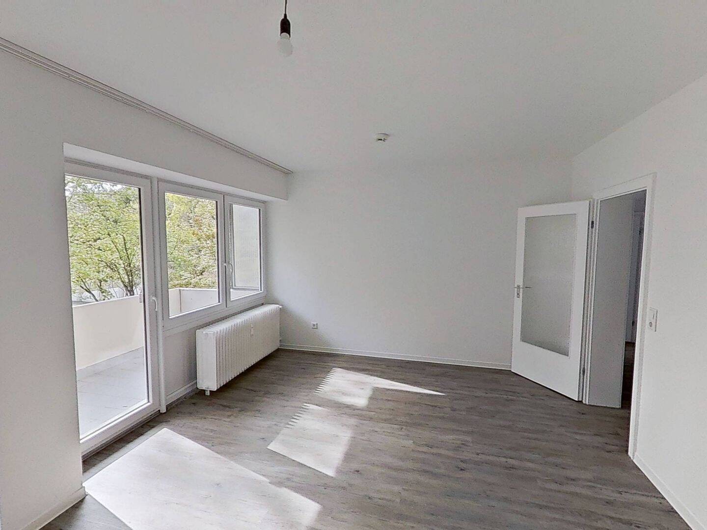 Gut geschnittene 3-Zi.-Whg. mit BALKON und Wannenbad im Süden von Burgdorf, 31303 Burgdorf