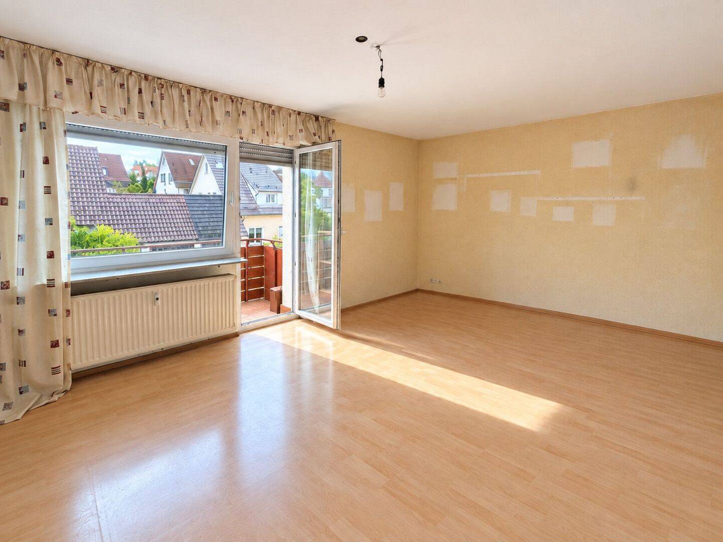 Investieren mit Perspektive – 1-Zimmer-Wohnung mit Potenzial, 70499 Stuttgart