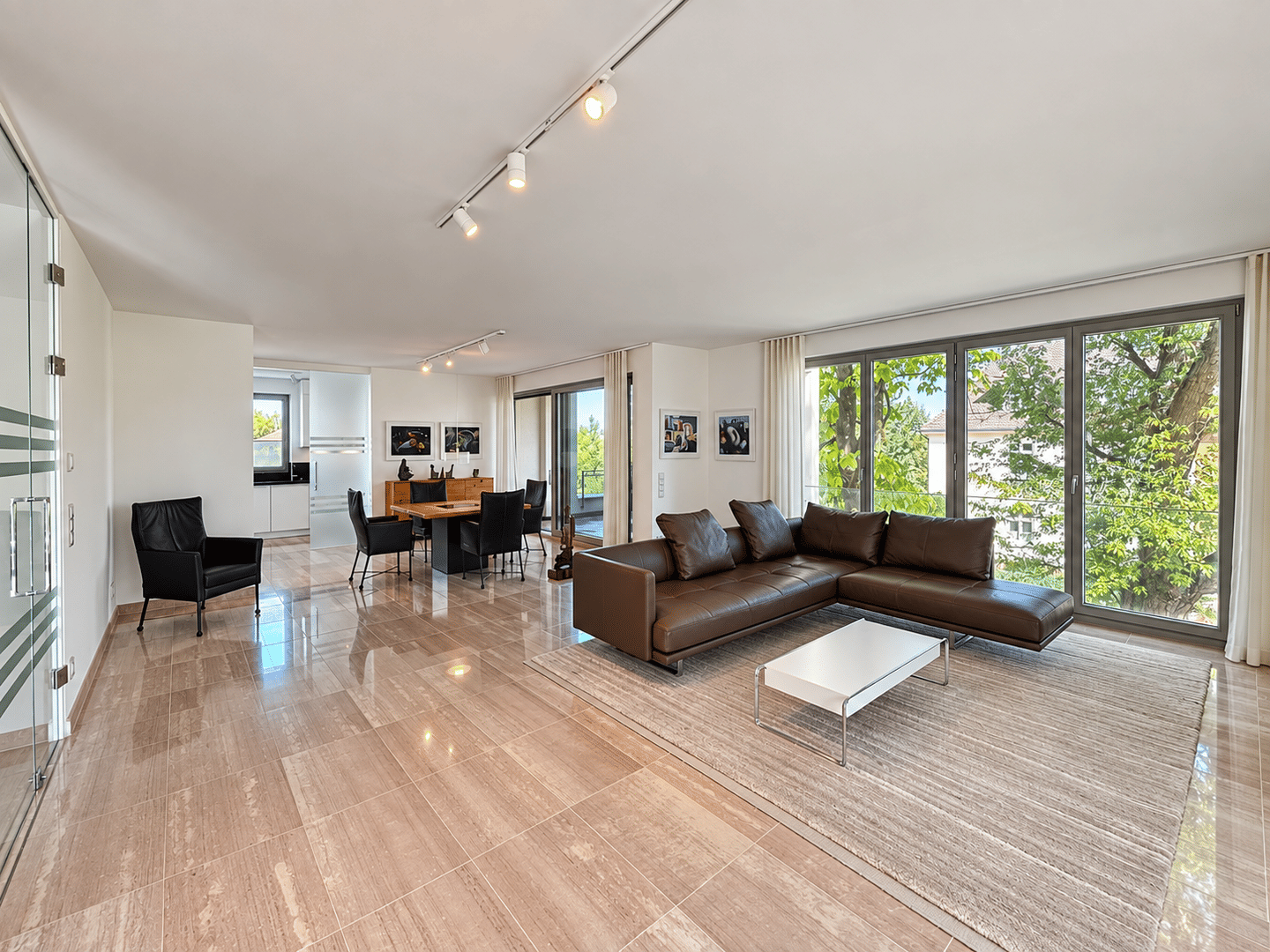 Zeitlose Eleganz am Mulang – Exklusive 4-Zimmer-Wohnung mit Spa und drei Balkonen, 34131 Kassel (Bad Wilhelmshöhe Brasselsberg Kirchditmold)