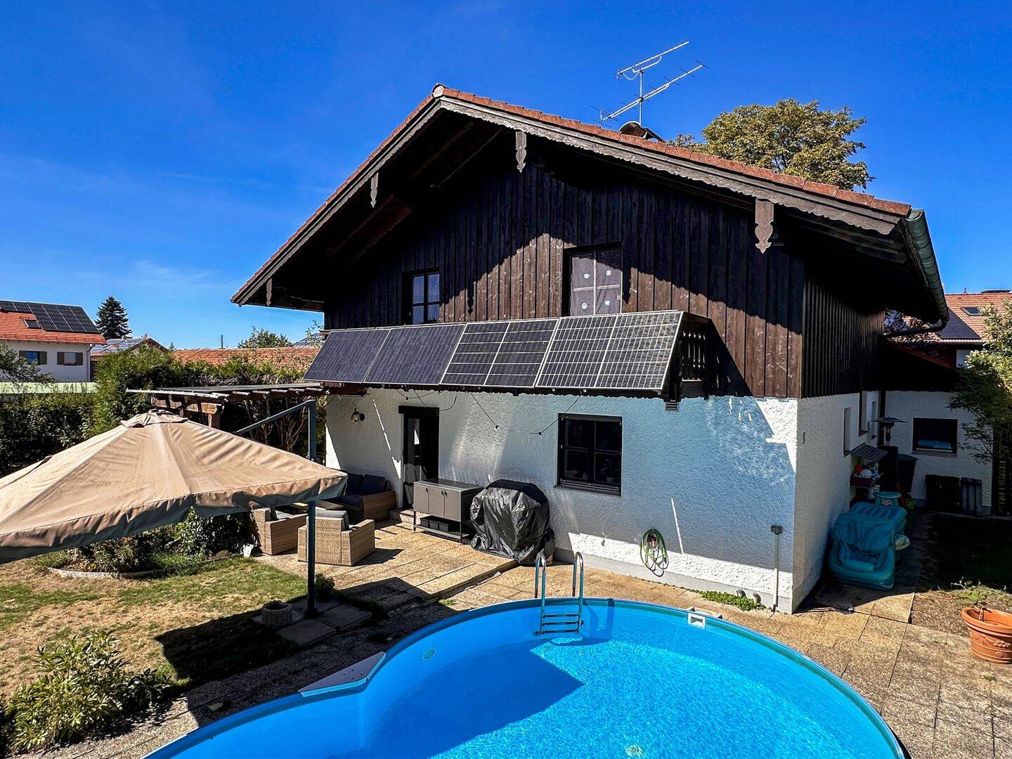 Seltene Chance – EFH mit Garten, Pool und viel Platz!, 85649 Brunnthal