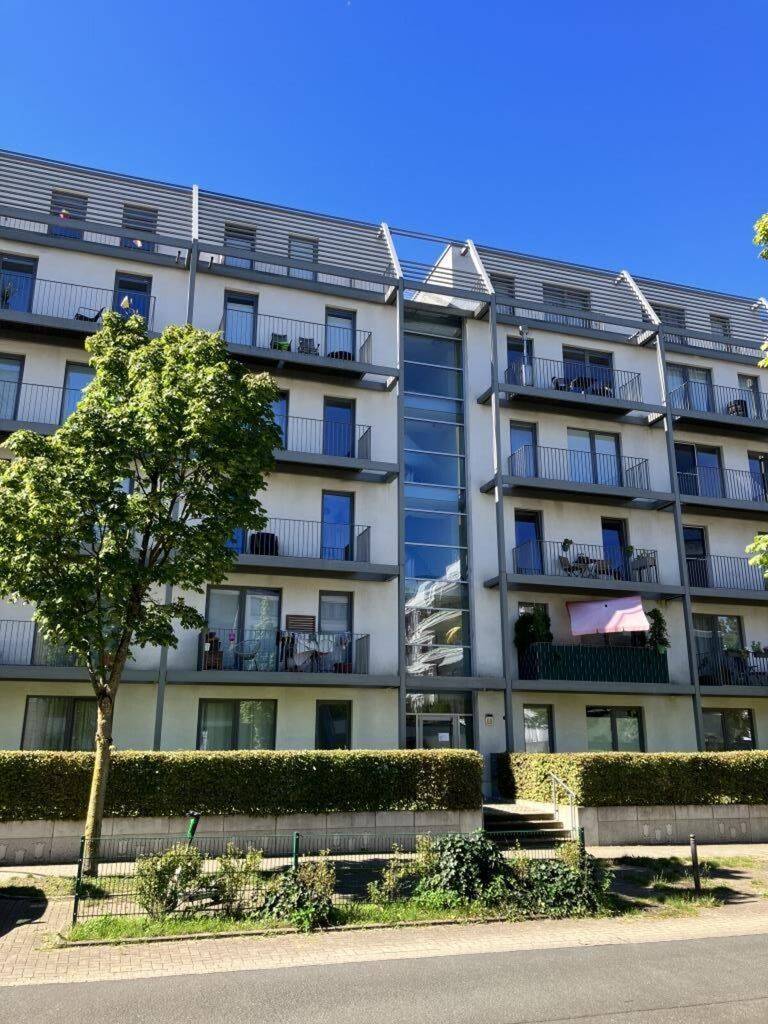 Bei VIVAWEST die Sonnenstrahlen auf der eigenen Terrasse genießen., 45131 Essen (Rüttenscheid)