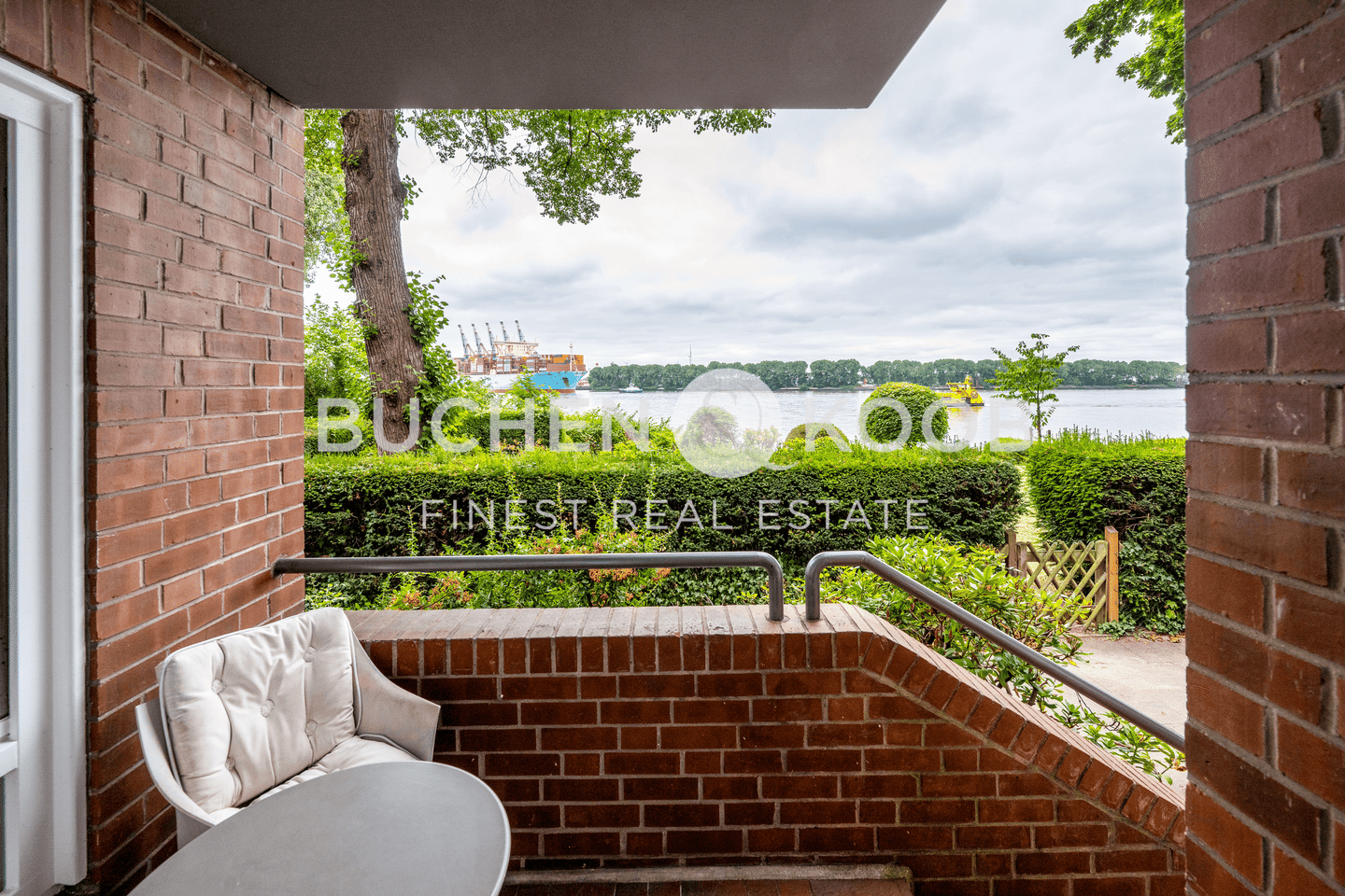 Wohnung mit spektakulärem Elbblick und Strandzugang in HH-Othmarschen, 22605 Hamburg (Altona Bahrenfeld Groß Flottbek Othmarschen)