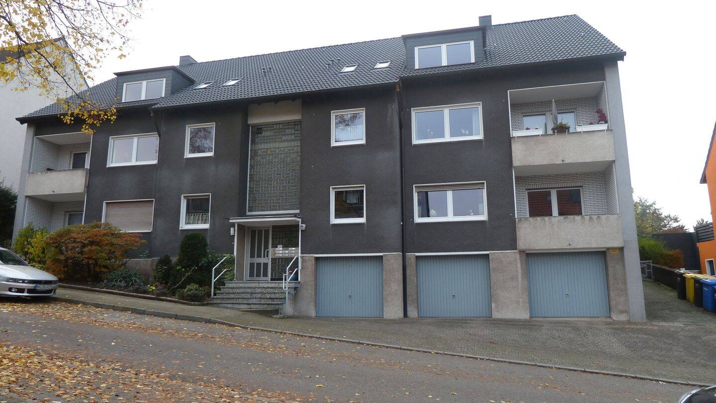 Renovierte 55 qm Wohnung mit Balkon und Blick in den Garten, 45357 Essen (Bedingrade Borbeck-Mitte Dellwig Frintrop Gerschede)