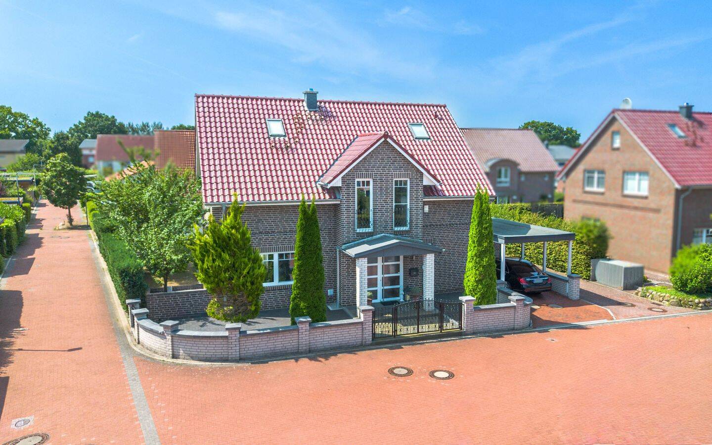 Lichtdurchflutetes Familienhaus in bester Lage von Kiel-Suchsdorf, 24107 Kiel (Suchsdorf)