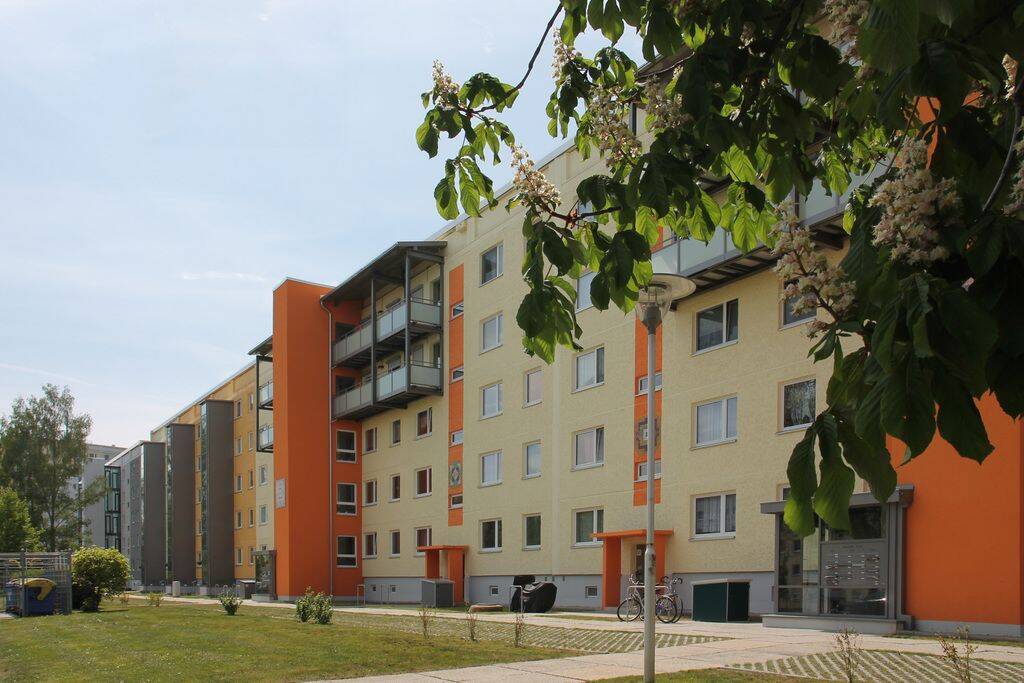 3-Raumwohnung mit großem Kinderzimmer, Aufzug und Balkon, 7549 Gera (Debschwitz Lusan Röppisch)