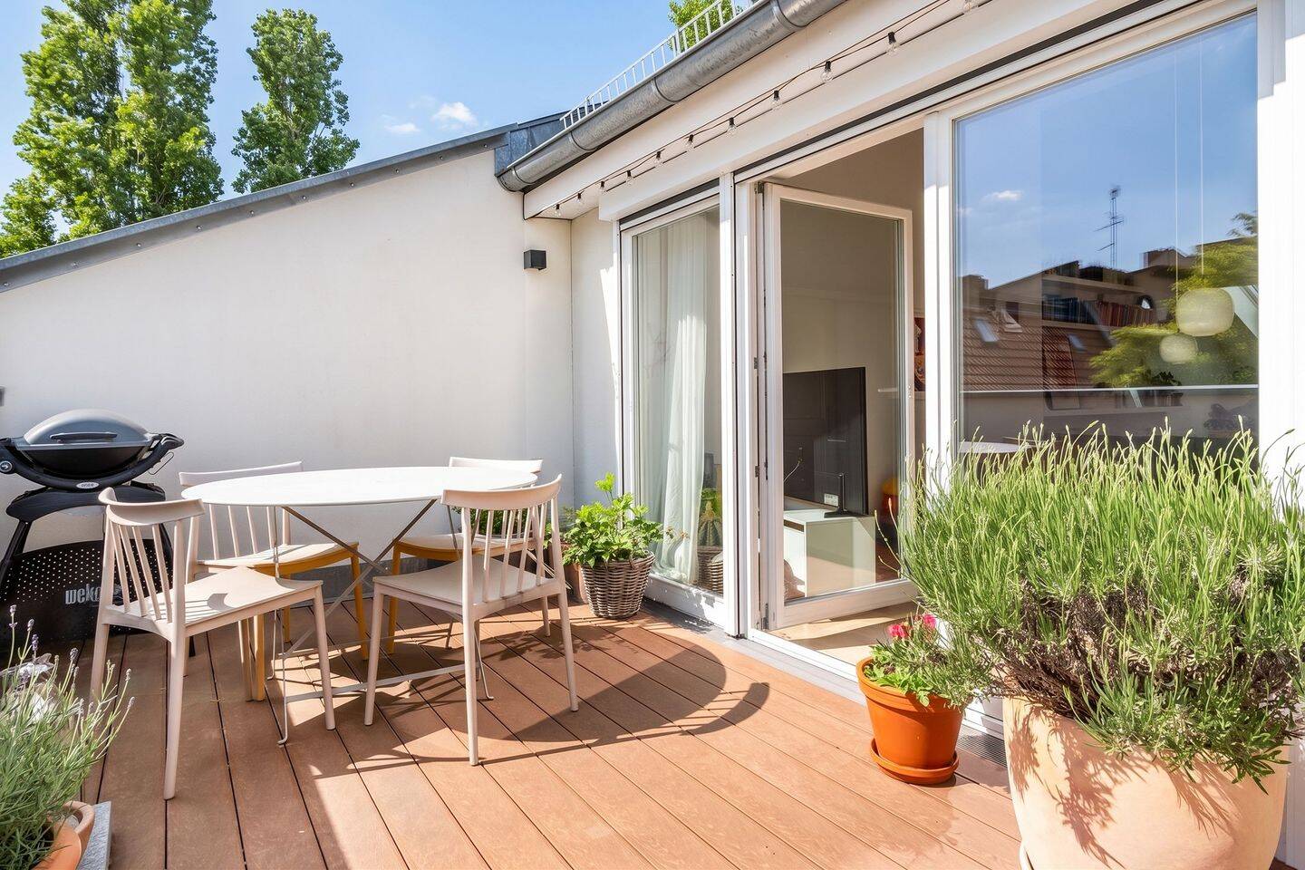 Moderne 3 Zimmer-Dachgeschosswohnung mit zwei Sonnenterrassen im Wrangelkiez, 10997 Berlin (Friedrichshain-Kreuzberg Kreuzberg)