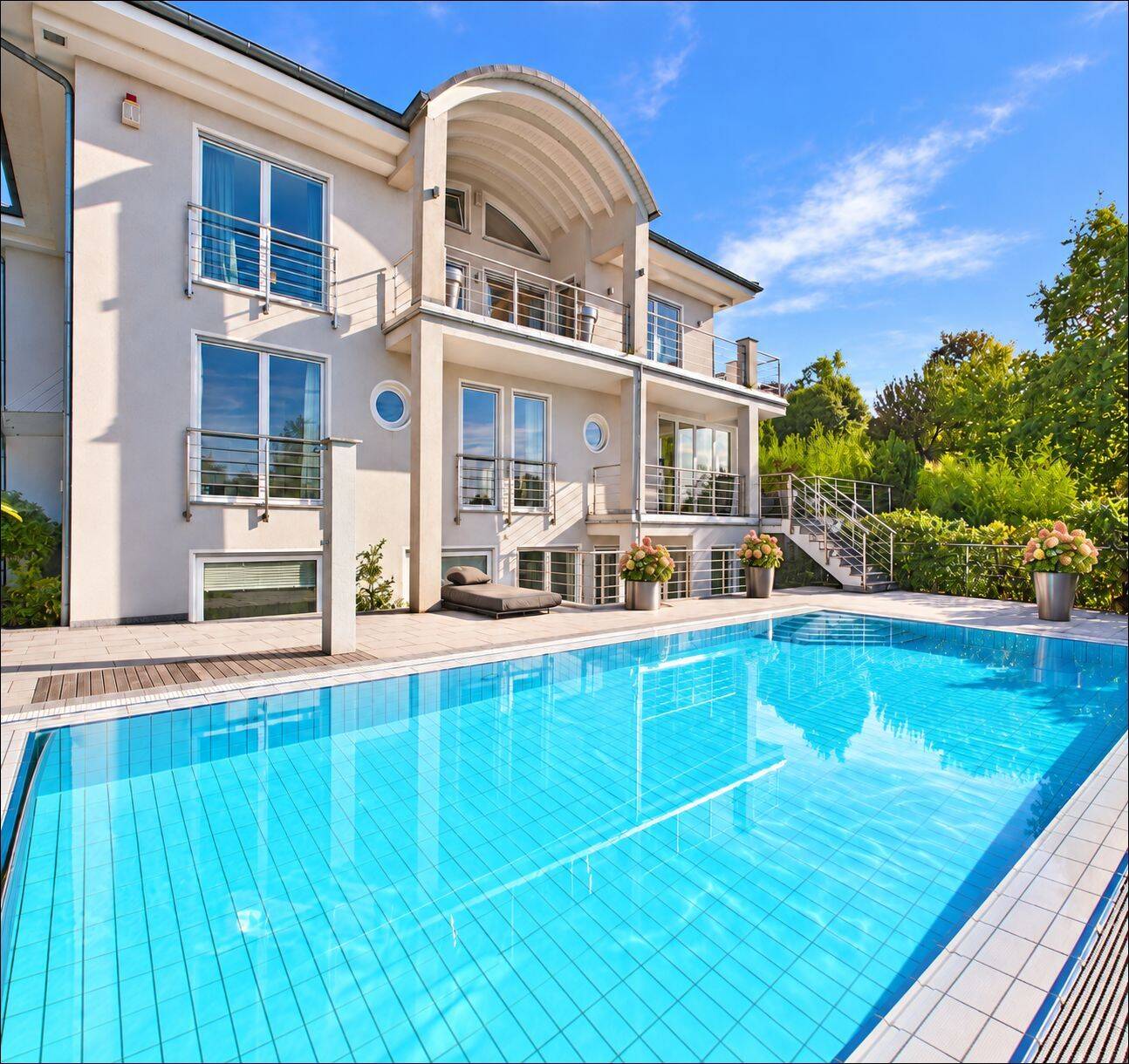 Architektur, Licht und Privatsphäre – Villa am Godelsberg mit Pool, 63739 Aschaffenburg (Innenstadt Österreicher Kolonie)
