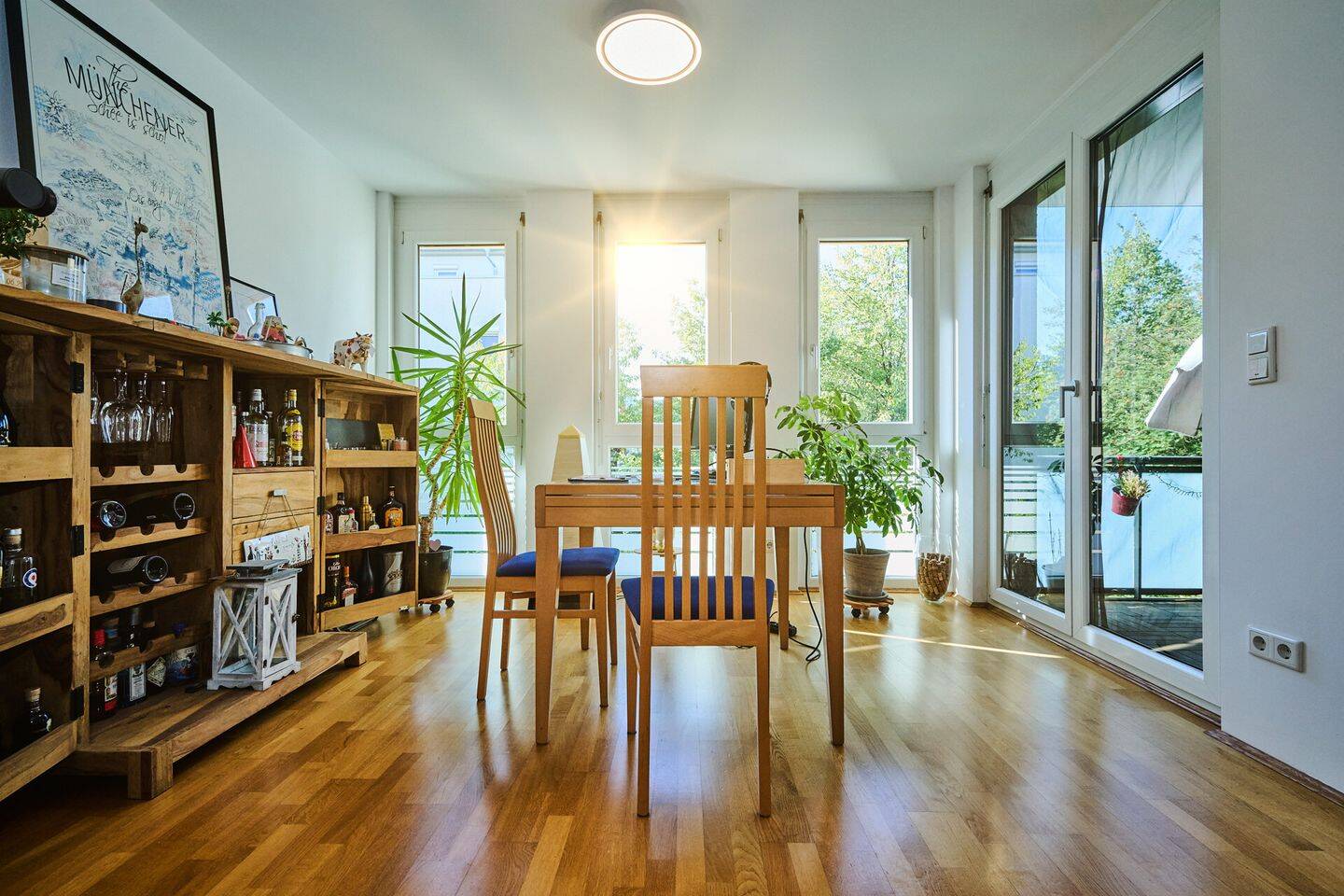 Perfekt geschnittene Wohnung im Familienidyll! Erbbaurecht, 81825 München (Berg am Laim Trudering-Riem)