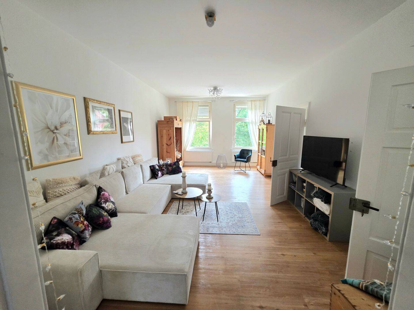 Stilvoll sanierte 4-Zimmer-Wohnung im Gründerzeithaus mit Balkon, 37269 Eschwege