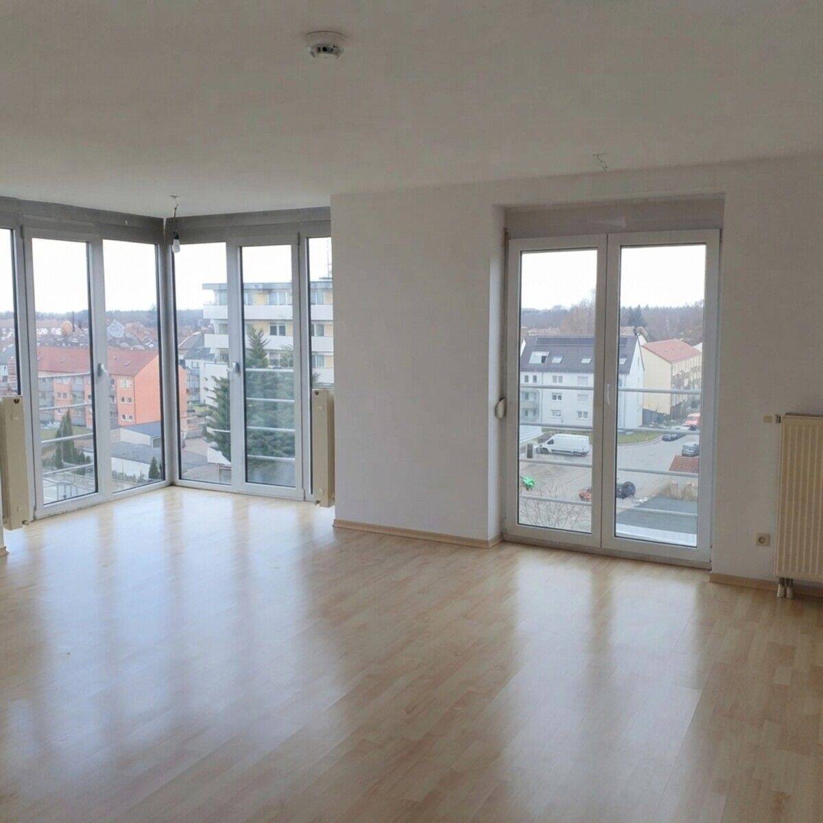 BEZUGSFREI – Traumhafte, lichtdurchflutete 2- Zimmer- Wohnung in Haunstetten, 86179 Augsburg (Haunstetten Siebenbrunn)