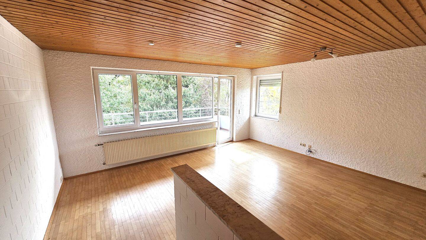 Schöne 3 Z.K.Bad Wohnung mit Balkon in ruhiger Randlage von Diefflen, 66763 Dillingen/Saar