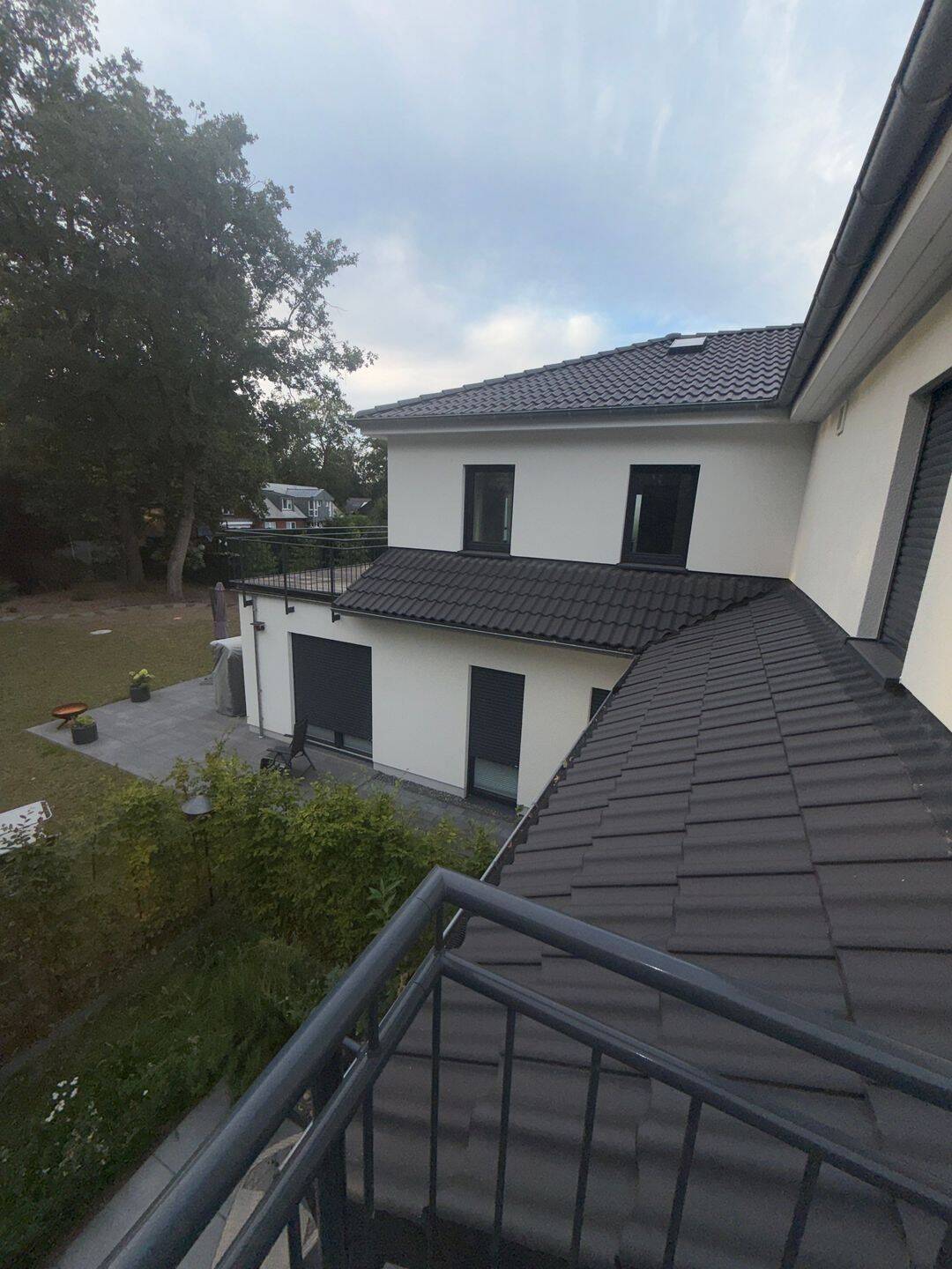 Stilvolles Wohnen im Grünen: 4-Zimmer-Neubau-Wohnung mit 2 Terrassen – Isernhagen-Süd, 30657 Hannover