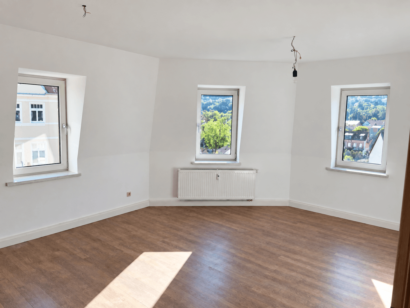 Helle 4-Zimmer-Wohnung in Freital nahe Gymnasium, 1705 Freital