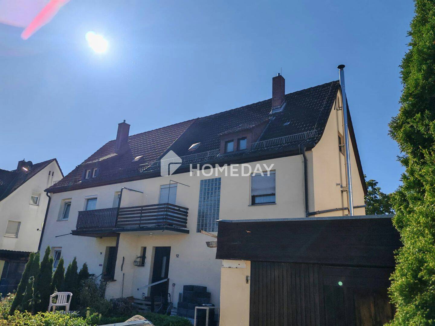 Doppelhaushälfte mit Potenzial in Roth: 6 Zimmer, 120 m² Wohnfläche, 532 m² Grundstück, 91154 Roth