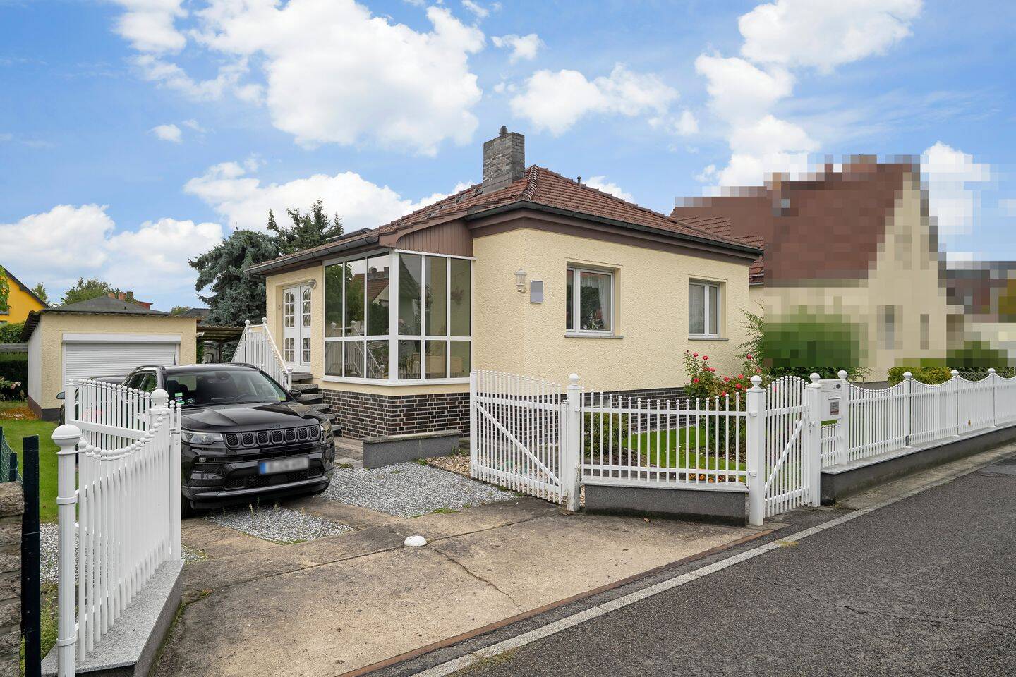 Zentral und dennoch ruhig – gepflegtes Einfamilienhaus mit Südgarten & Garage, 13053 Berlin (Lichtenberg Hohenschönhausen)