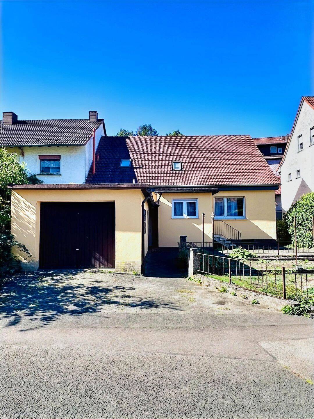 Rammelsbach – Einfamilienhaus mit Garage und Garten, in ruhiger Wohnlage, 66887 Rammelsbach