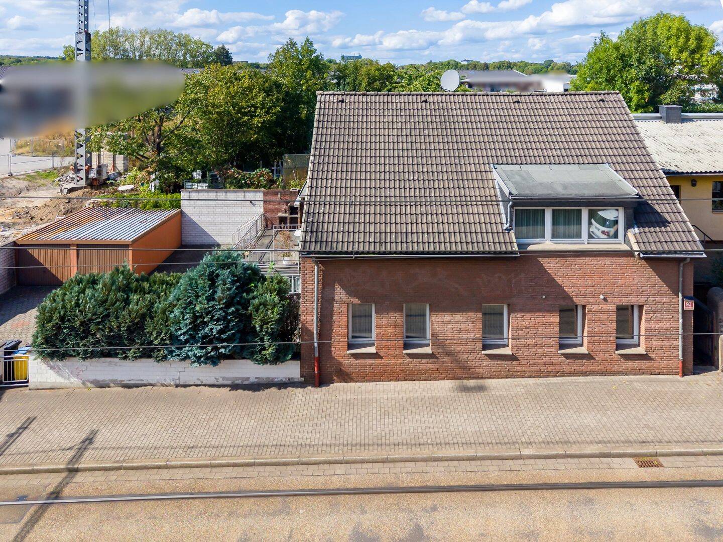 Großzügiges freistehendes EFH in Dortmund Barop nähe Hombruch – 2 Garagen, vielseitigem Raumangebot, 44225 Dortmund