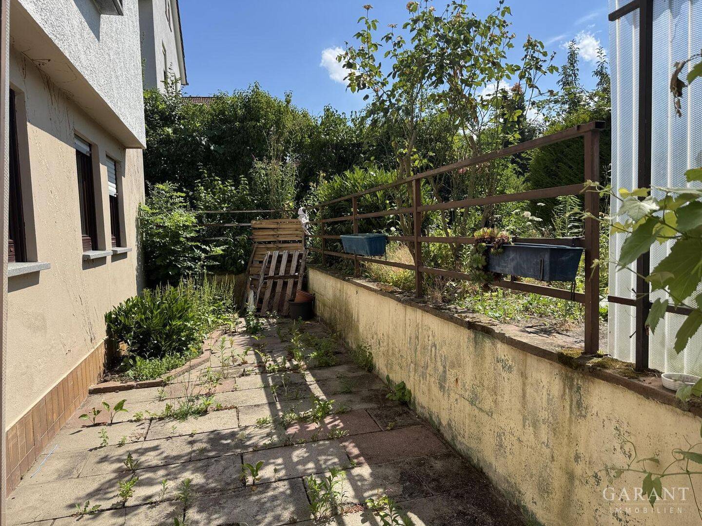 1 Zimmer-Wohnung im Souterrain mit kleiner Terrasse, 74078 Heilbronn (Biberach Frankenbach Heilbronn Kirchhausen Neckargartach)