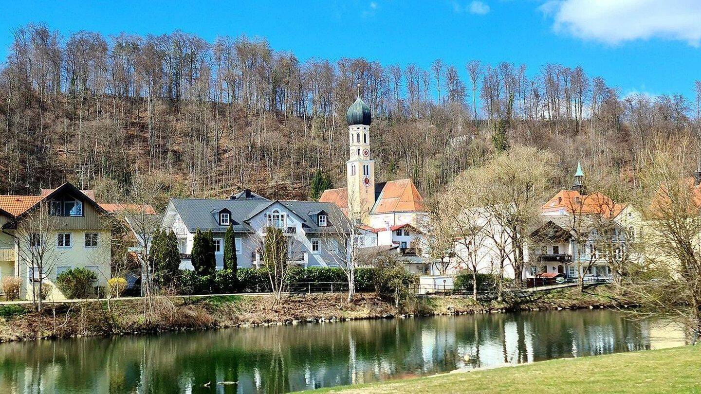 PROVISIONSFREIES REIHENENDHAUS MIT GROSSEM SÜDGARTEN IN WOLFRATSHAUSEN-WALDRAM, 82515 Wolfratshausen