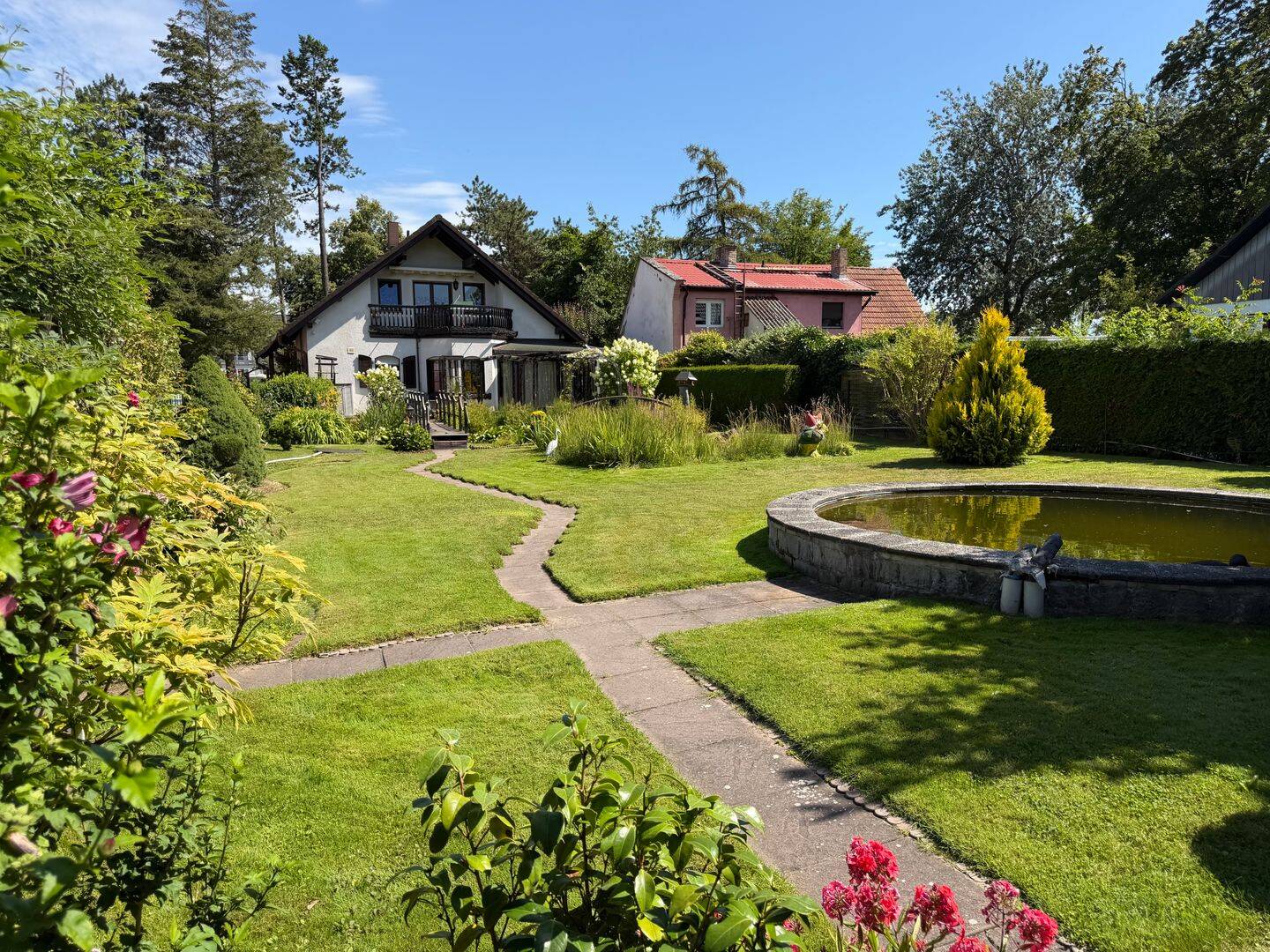Attraktives Einfamilienhaus mit zusätzlichem Baupotenzial, 13503 Berlin (Reinickendorf)