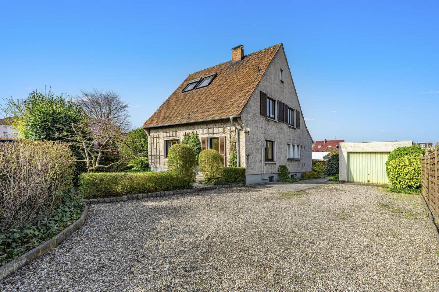 Freistehendes Einfamilienhaus in Duisburg – Hochheide, 47198 Duisburg (Alt-Homberg Hochheide)
