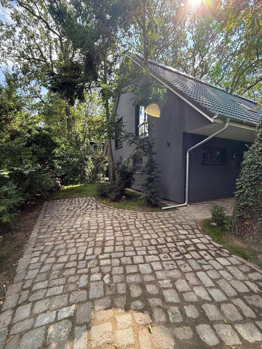 Hochwertig möblierte, energieeffiziente Doppelhaushälfte in Berlin-Biesdorf, 12683 Berlin (Marzahn-Hellersdorf Biesdorf Kleingartenanlage Biesenhorst 1)