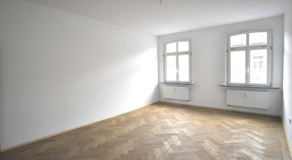 Altbauliebhaber aufgepasst! Gut renovierte Wohnung in einem denkmalgeschütztem Jugendstilgebäude., 90762 Fürth (Innenstadt)