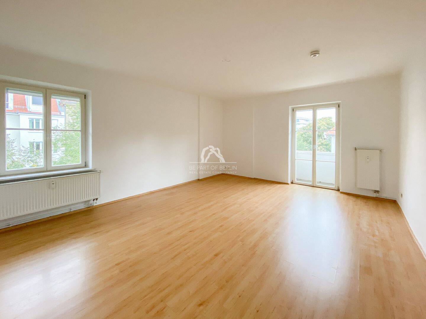 PROVISIONSFREI | LICHTDURCHFLUTETE 2 ZIMMER WOHNUNG | 3.OG | BLICK INS GRÜNE |, 10407 Berlin (Pankow Kleingartenanlage Grönland Kleingartenanlage Neues Heim Kleingartenanlage Volkspark Prenzlauer Berg Prenzlauer Berg)