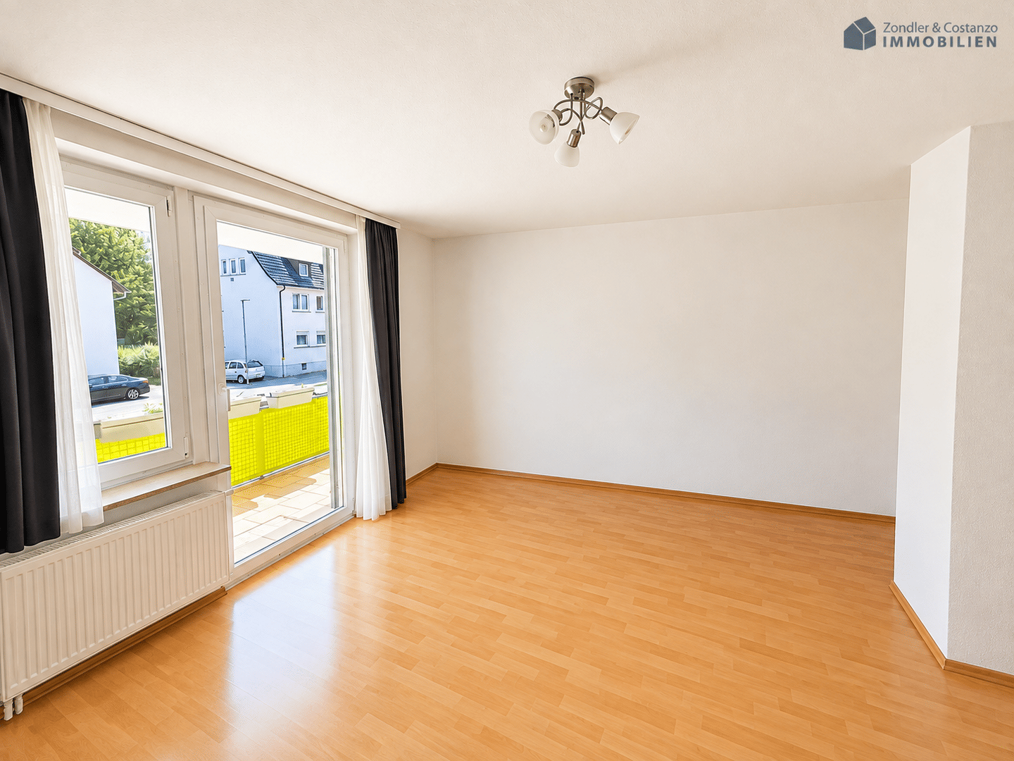 ZUM WOHLFÜHLEN: 3-Zi.-Whg. * ca. 65 m2 * EBK * TL-Bad * Keller * Balkon * Garage * frei ab sofort!, 70329 Stuttgart (Hedelfingen Obertürkheim Rohracker Uhlbach)