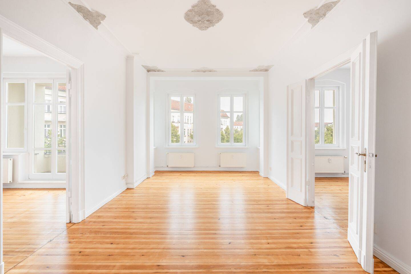 Repräsentativer Gründerzeitaltbau mit imposanter Raumtiefe, 10245 Berlin (Friedrichshain-Kreuzberg Friedrichshain)