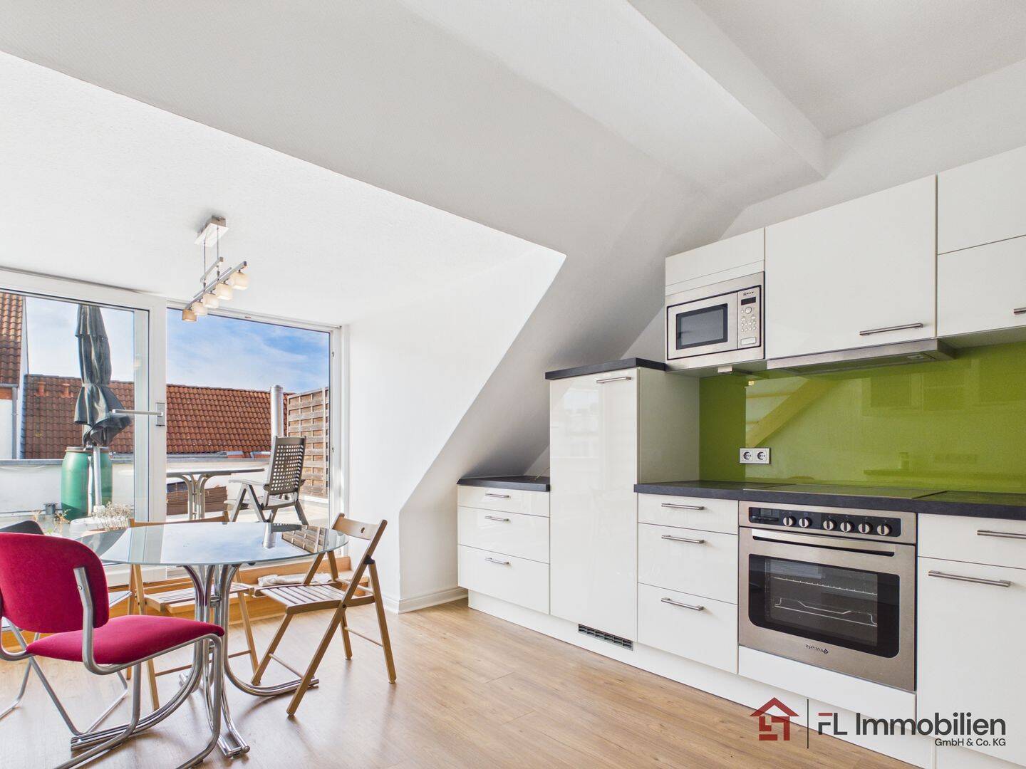Helle Maisonette-Wohnung mit großer Dachterrasse in zentraler Lage, 28199 Bremen (Alte Neustadt Hohentor Neuenland Neustadt)