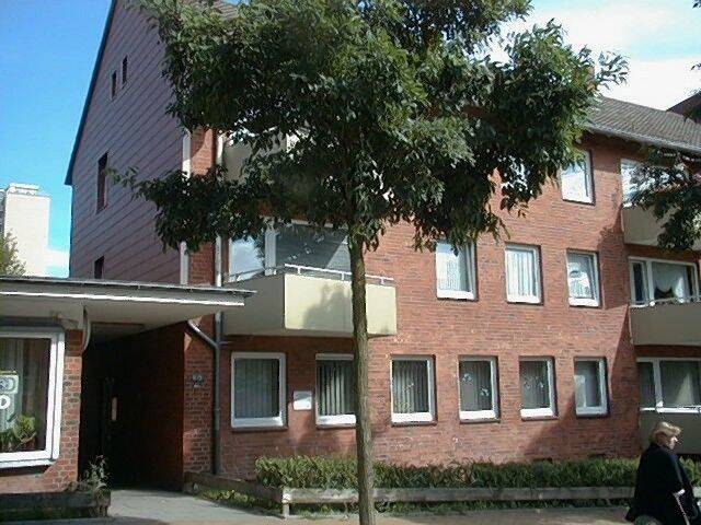 Ihr neues Zuhause: 2-Zimmer-Wohnung frisch saniert!, 24143 Kiel (Gaarden-Ost Gaarden-Süd)