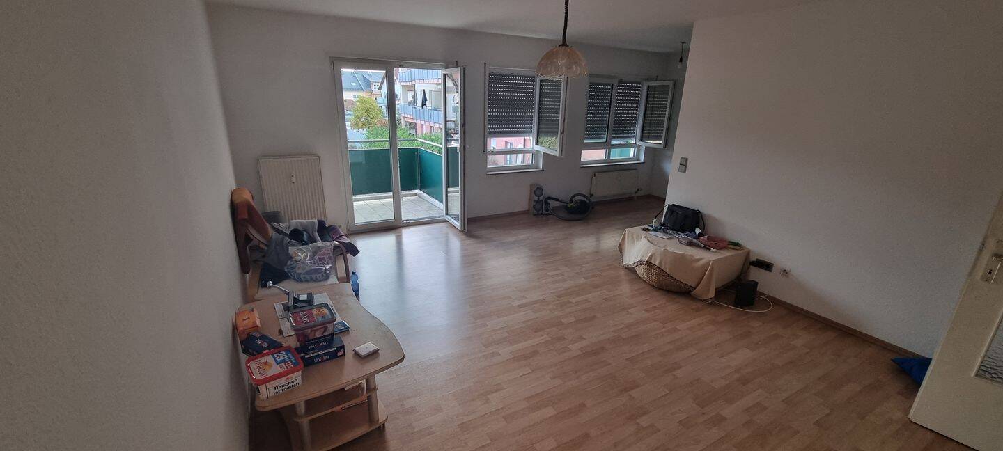 gemütliche zwei Zimmer Küche Bad Balkon Wohnung, 68766 Hockenheim