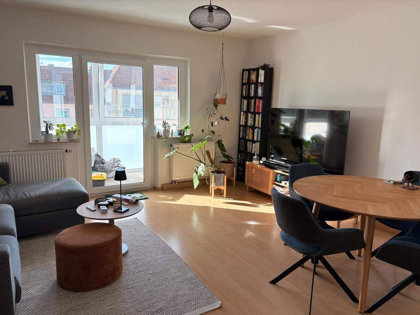 Ideale als WG, großzügige, gepflegt 3-Zimmer-Wohnung mit Wintergartenbalkon – Stadtteil Rennweg, 90489 Nürnberg (Gärten bei Wöhrd Rennweg Veilhof Wöhrd)