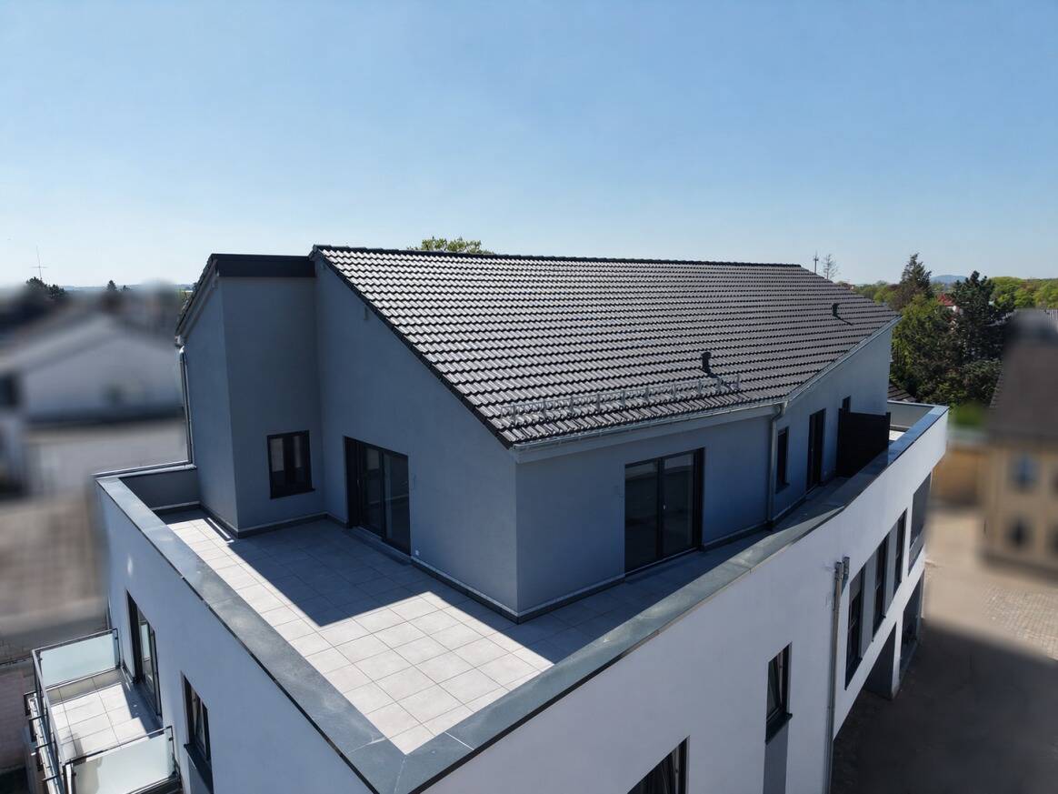 Erstbezug! Helle Penthousewohnung in zentraler, ruhiger Lage und Personenaufzug!, 56564 Neuwied