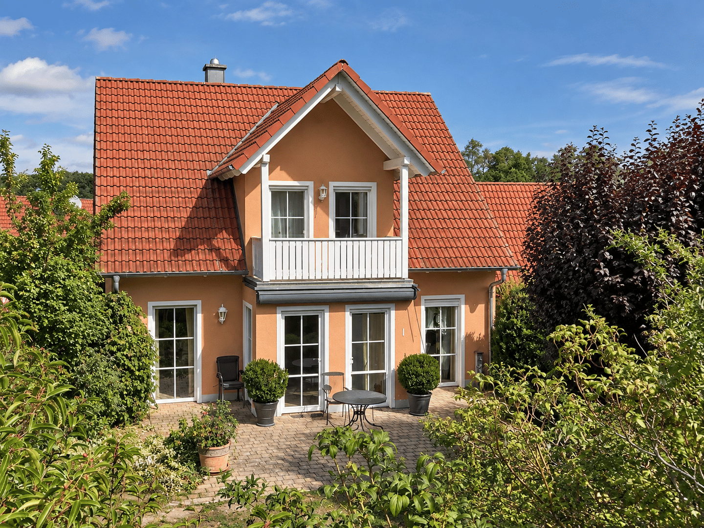 Gepflegtes Einfamilienhaus mit Südgarten, Büro, Garage und großzügigen Nutzflächen, 91174 Spalt