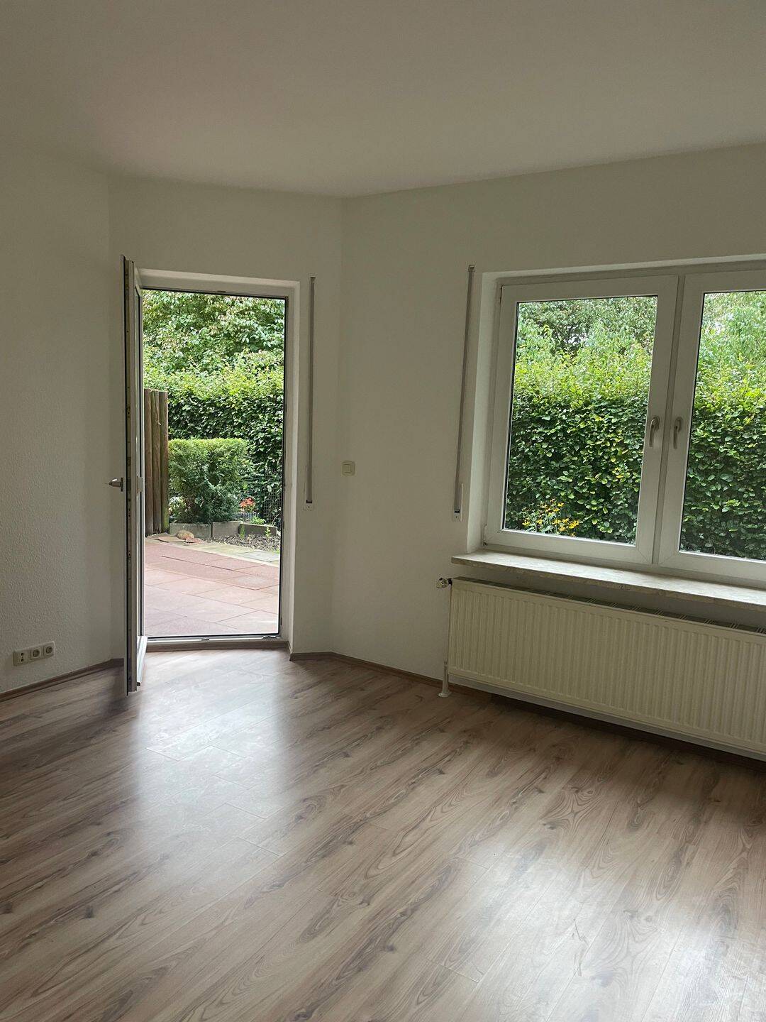 Gepflegte 3-Zimmer-Wohnung im EG mit Garten in Stade-Wiepenkathen, 21684 Stade