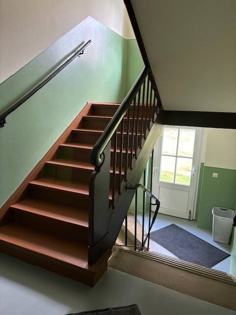Lichtdurchflutete 2-Raum-DG-Wohnung mit großem Balkon & Altbaucharme, 4277 Leipzig (Connewitz Marienbrunn)