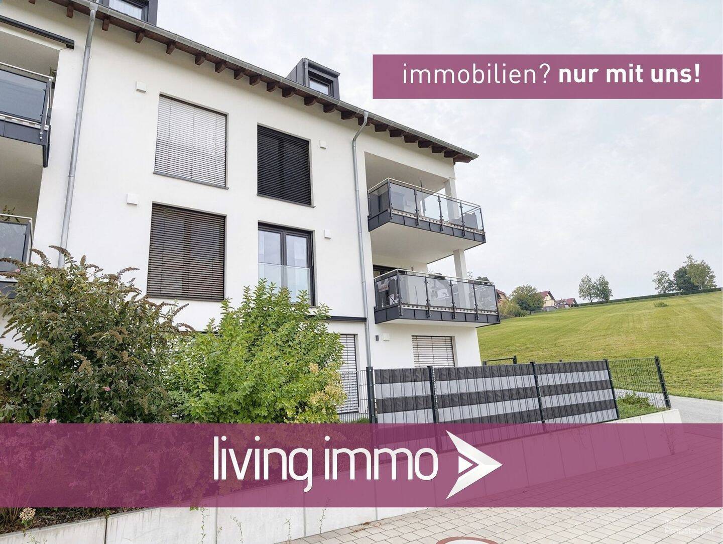 Attraktive, moderne 3-Zimmer-Wohnung mit großem Balkon, Carport und herrlichem Grünblick, 94124 Büchlberg
